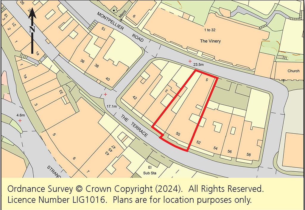 Lot: 67 - SUBSTANTIAL RESIDENTIAL DEVELOPMENT WITH OUTSTANDING VIEWS PLANNING FOR TWELVE APARTMENTS -